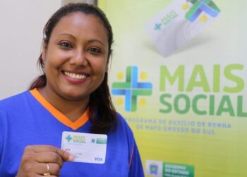 Governador assina lei que aumenta Mais Social para R$ 450 a partir de janeiro