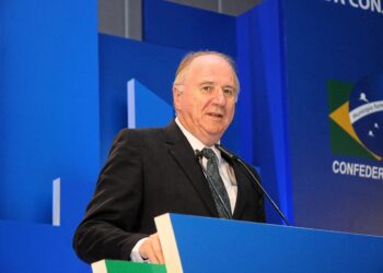 Presidente da CNM não participou de encontro dos prefeitos em Bonito