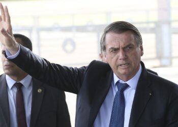 Jair Bolsonaro fala em ‘implosão do PL’, após elogios de Valdemar a Lula