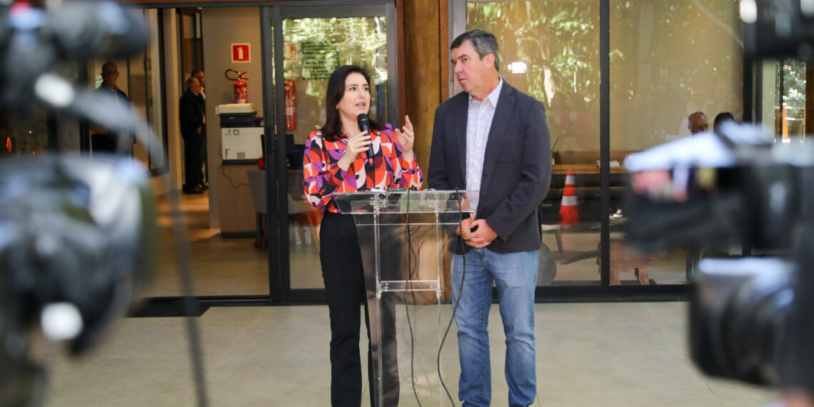 OPINIÃO: Impopular em MS, Simone Tebet se agarra à barra das calças de Riedel