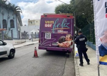 Ônibus de deputado do PT é flagrado furtando energia em São Bernardo