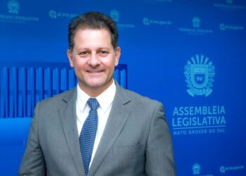 Deputado usa dinheiro público com aluguel de 4 escritórios de apoio no Estado