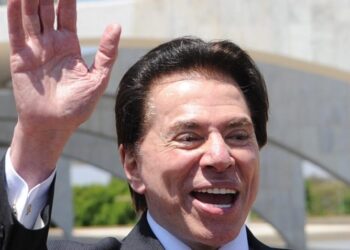 Silvio Santos foi maior até mesmo que a Rede Globo e todas as TVs juntas