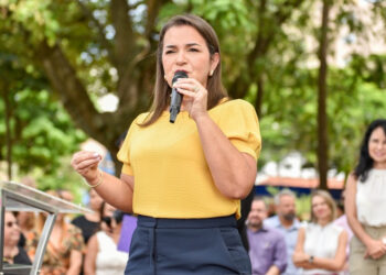 Adriane Lopes pede, mas Justiça Eleitoral nega impugnação de pesquisas