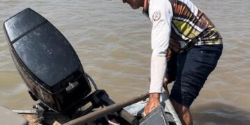 Em navegação pelo Rio Paraguai, turistas registram seca histórica no Pantanal