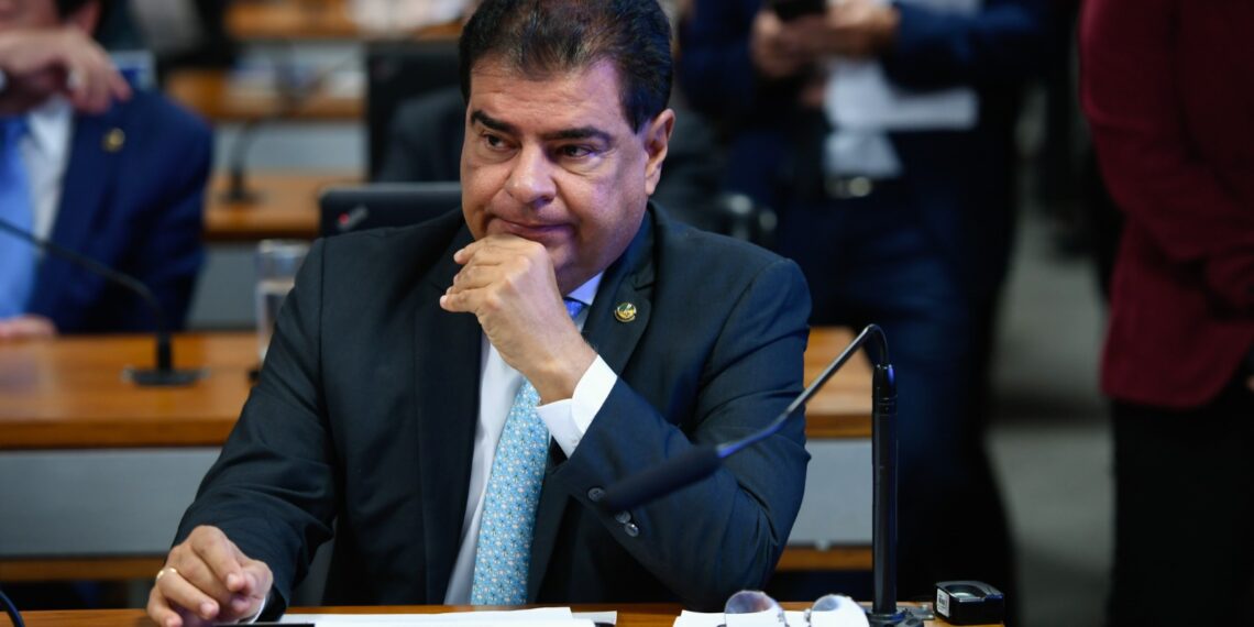 “Quem for disputar o Senado comigo é que tem de estar preocupado”