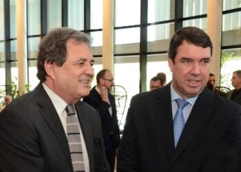 Riedel coroa gestão ao convidar o ex-senador Moka para compor seu governo