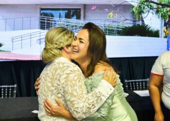 Prefeitura vira cabide de empregos a pastores da igreja de Adriane e marido