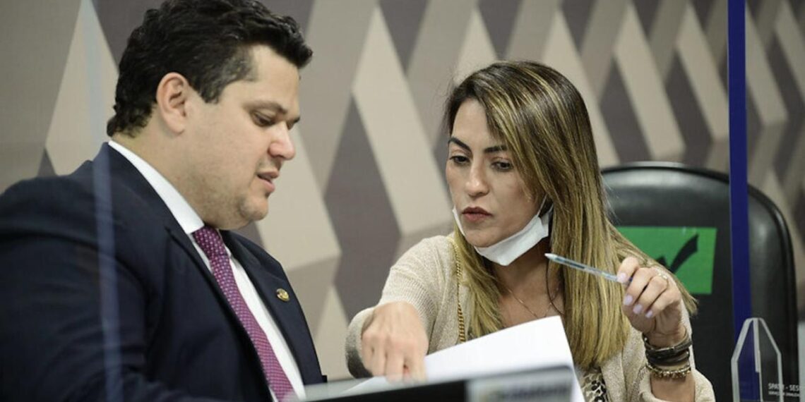 soraya usa advogados do senado em defesa de lobby pelo cigarro eletronico