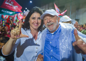 Leitores resgatam vídeos de Simone Tebet com ataques e afagos ao presidente Lula