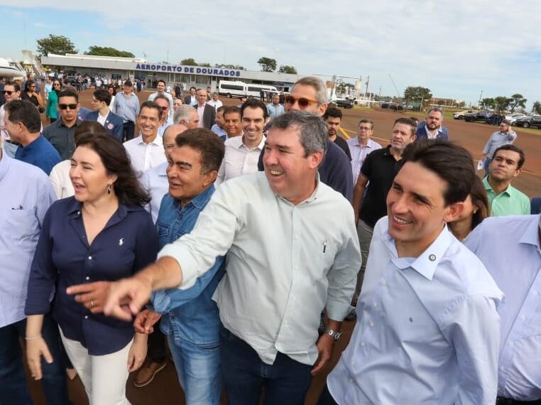 Simone age como se não fosse parte dos problemas do país, diz colunista