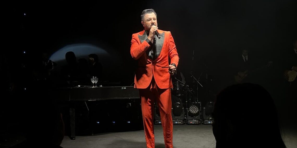 Versátil e talentoso, Maurício Manieri faz show marcante em Campo Grande
