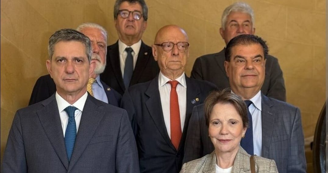 Atrás de projeção, ida de Tereza Cristina e Nelsinho Trad aos EUA pode virar mico