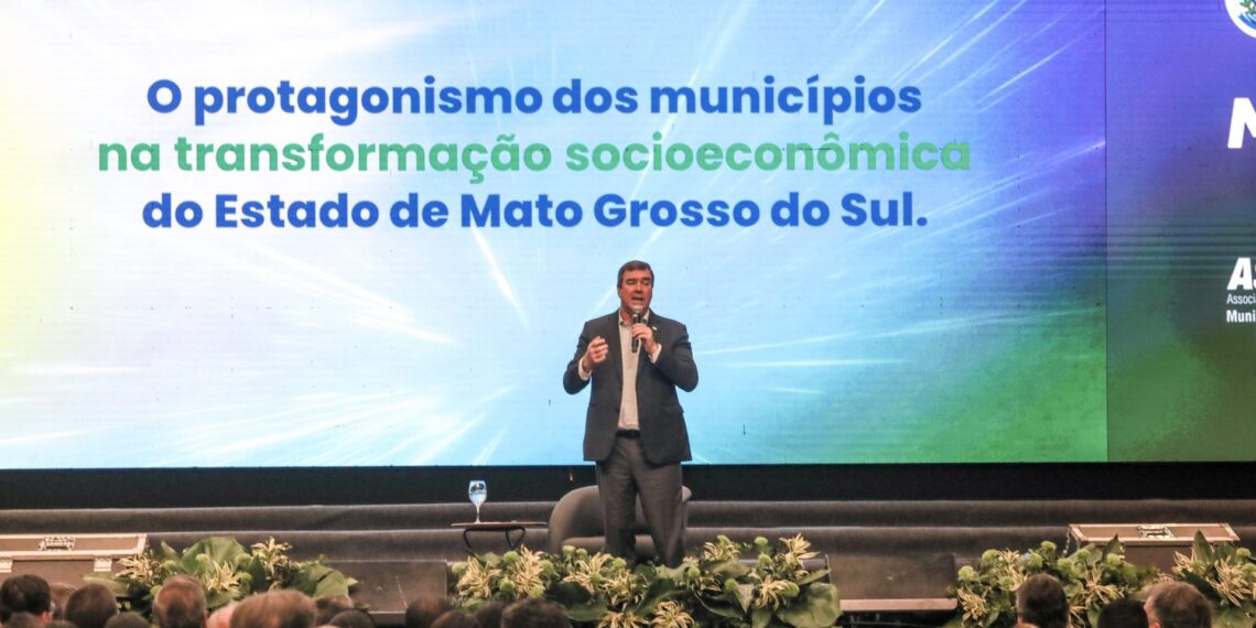 Riedel reforça integração do governo com municípios para reduzir desigualdades