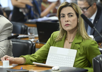 Soraya Thronicke confirma que disputará reeleição e desconfia das pesquisas