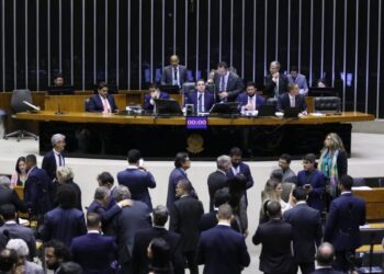 Petistas e tucanos de MS votam contra penas maiores para o crime organizado