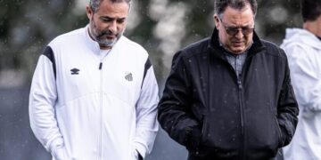 Santos precisa romper o ciclo de erros e valorizar seus ativos no mercado