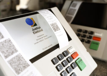 Classe política ajuda a financiar e a manter a farsa das pesquisas eleitorais em MS