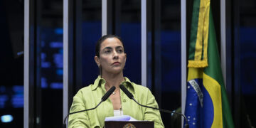 Soraya usa informação falsa para aprovar requerimento contra Michelle Bolsonaro