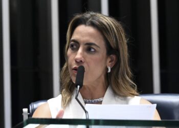 Com voto de Soraya, base de Lula derruba relatório da CPI do Crime Organizado