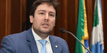 Catan veste a farda de Contar, mas sem a mesma postura e o mesmo capital político