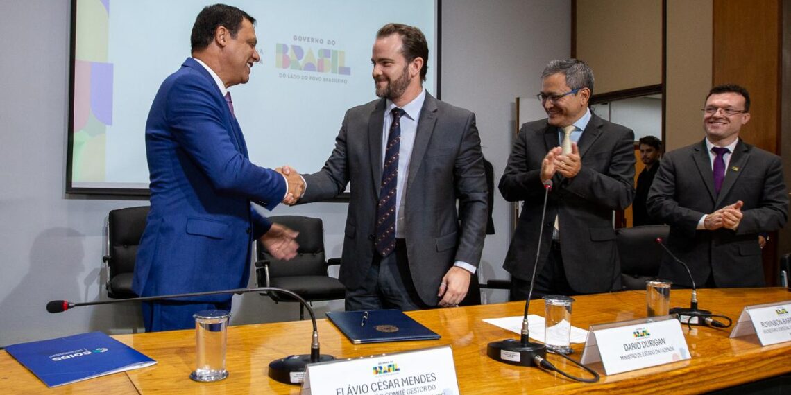 Ministro da Fazenda destaca indicadores de MS, elogia Riedel e isola Fabio Trad