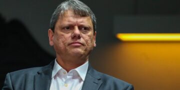 Tarcísio: “Simone Tebet levou cartão vermelho em MS e não se elege em SP”