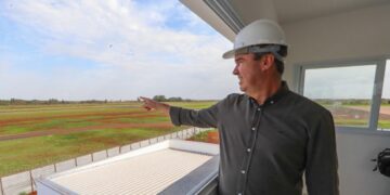 Governador vistoria obras em Dourados antes do início oficial da campanha